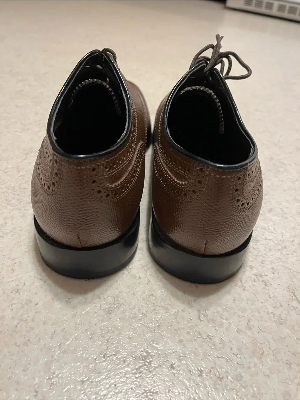 Florsheim Brown Pebbled Leather Wingtip Dress Oxfords